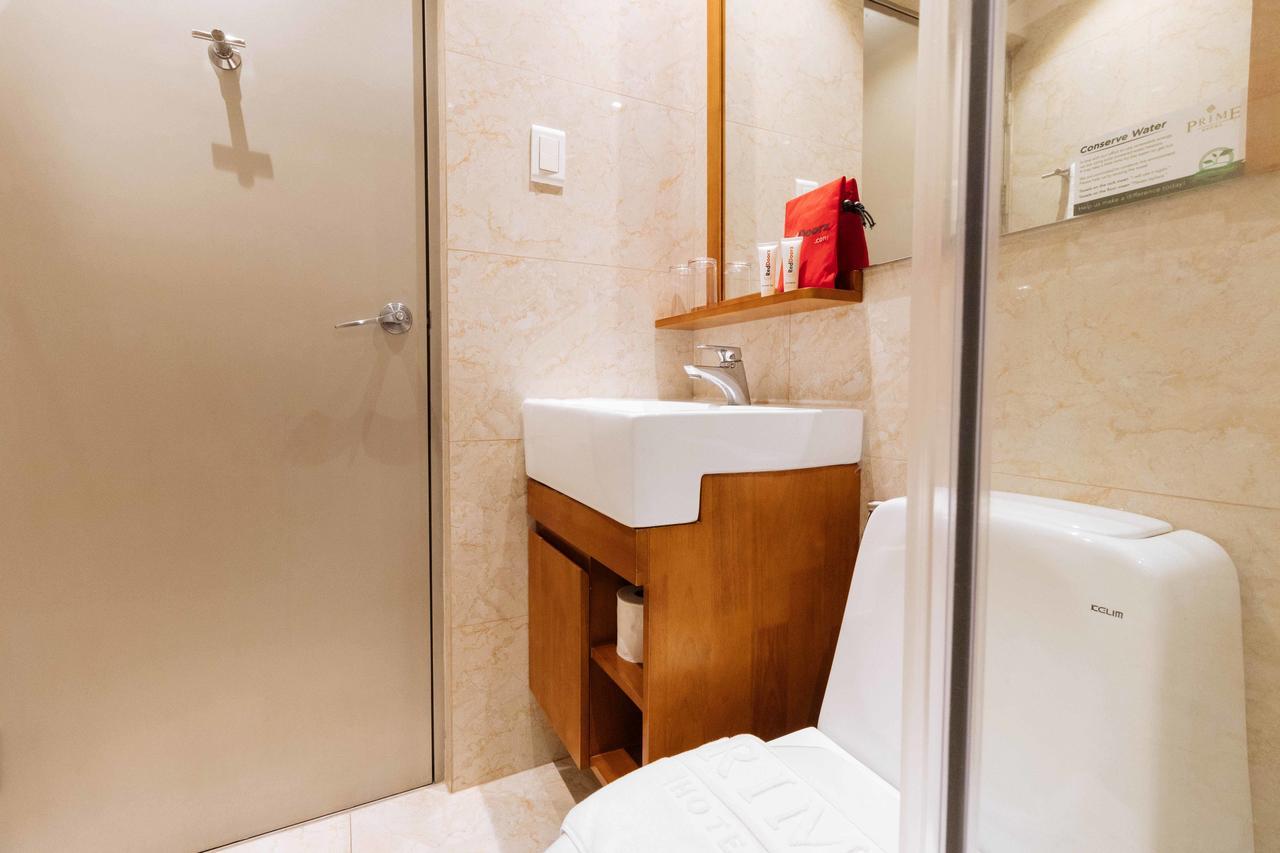 Reddoorz Premium @ South Triangle كويزون سيتي المظهر الخارجي الصورة