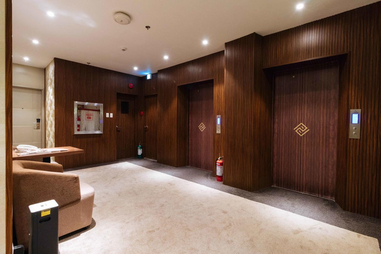 Reddoorz Premium @ South Triangle كويزون سيتي المظهر الخارجي الصورة