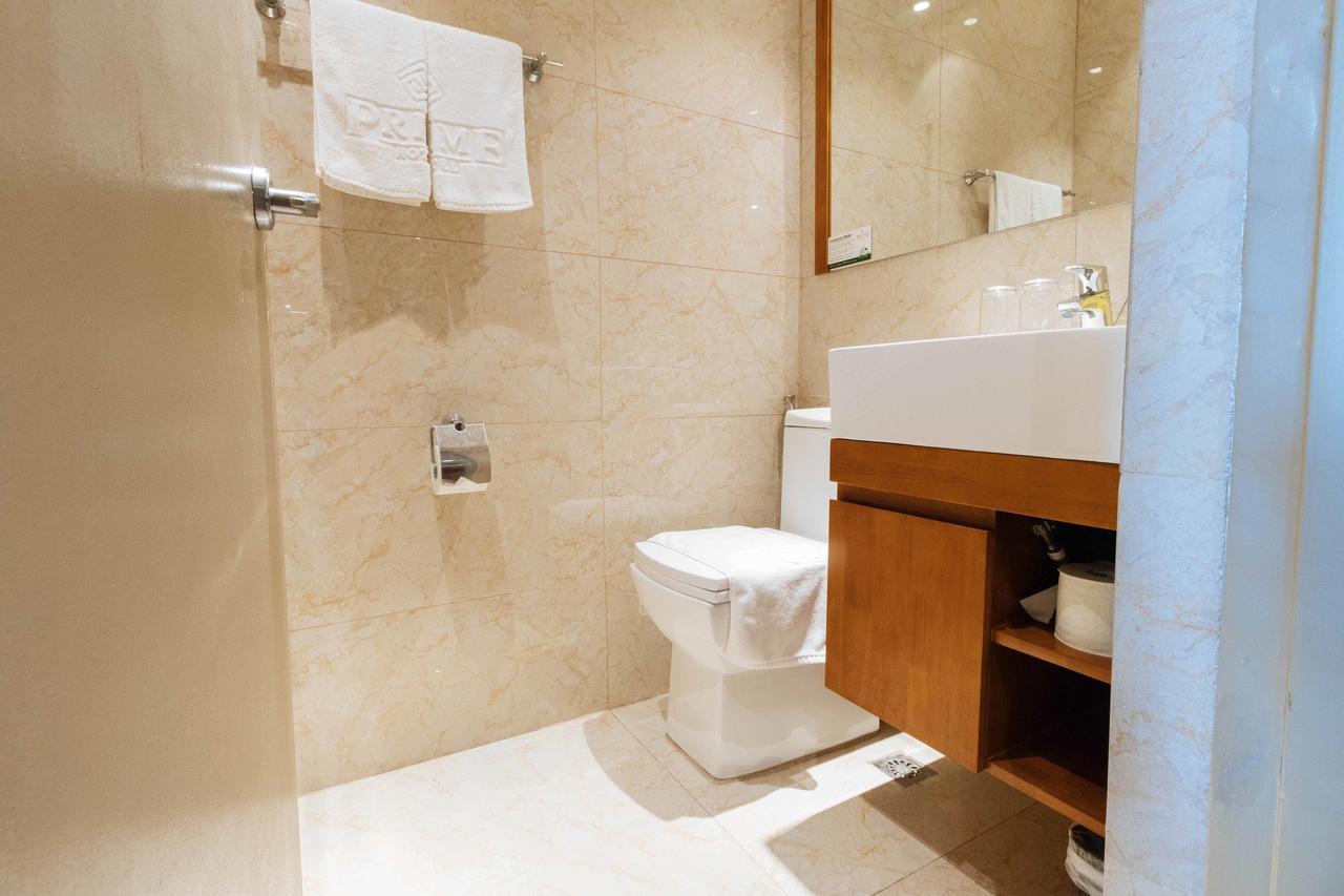 Reddoorz Premium @ South Triangle كويزون سيتي المظهر الخارجي الصورة