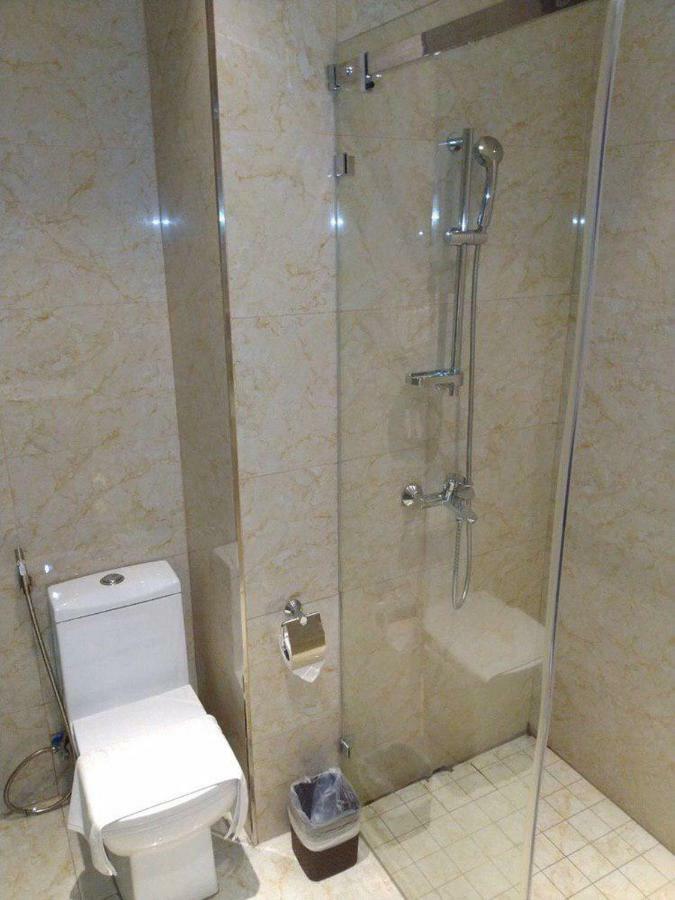 Reddoorz Premium @ South Triangle كويزون سيتي المظهر الخارجي الصورة